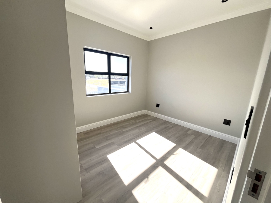 4 Bedroom Property for Sale in Sandown Western Cape